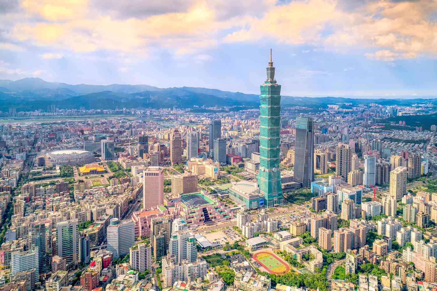 aerial-view-of-cityscape-at-taipei-center-district--taiwan-861177234-5b7f14a446e0fb005087f1e3